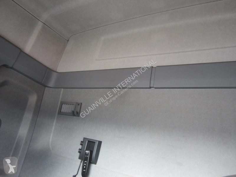 Traktor Renault 460 Gamme T