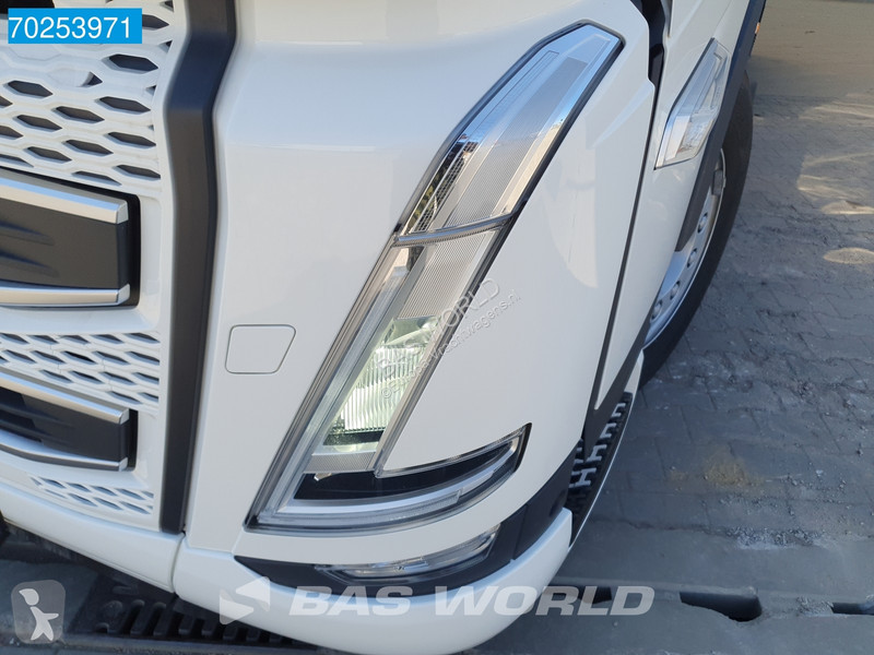 Tahač Volvo FH  6X2 NL-Truck XL VEB+ 2x Tanks...
