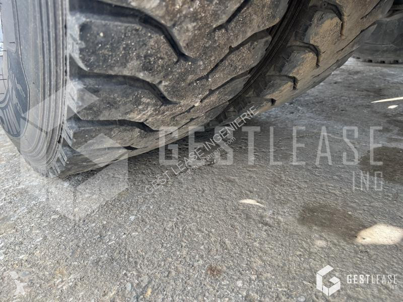 Tracteur MAN 18.680