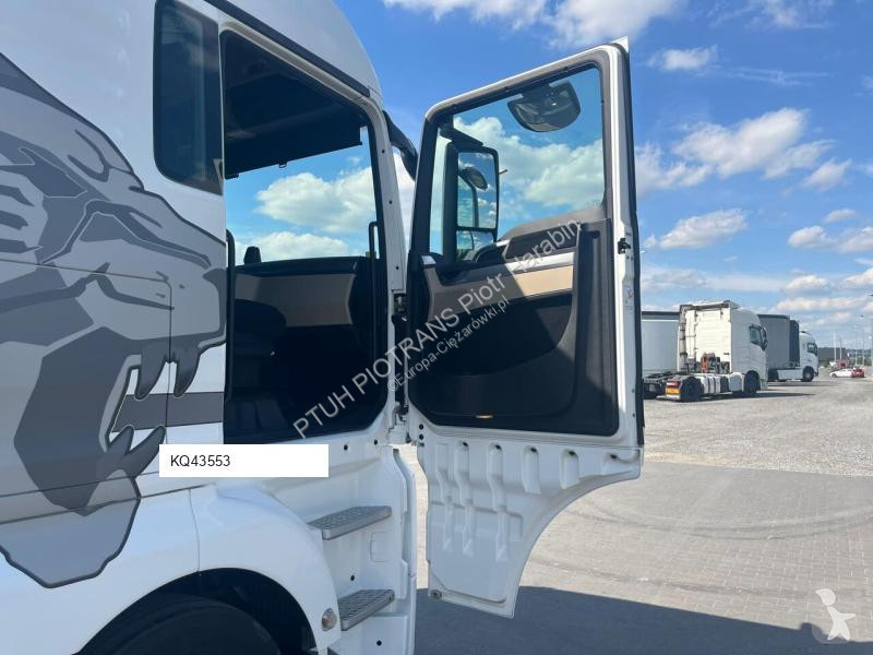 Tahač MAN TGX 18.460 / ADR / RETARDER / NISKI...