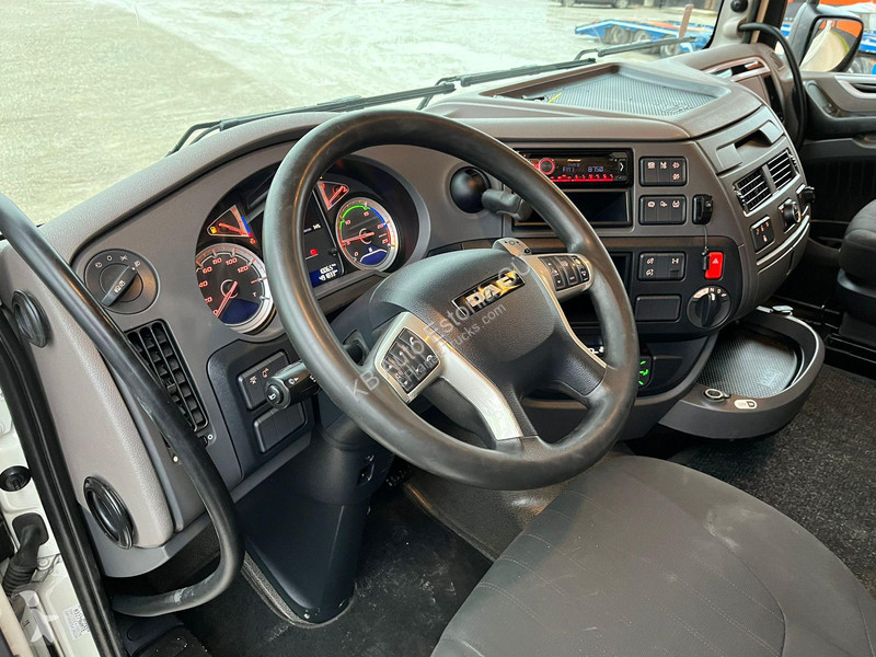 Traktor DAF 480 4x2 SPACE CAB
