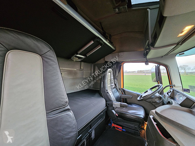 جرار Volvo 420 VOITH RET. LEATHER
