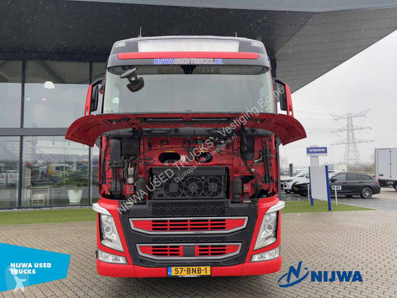 Trekker Volvo FH  4x2 PTO + ACC