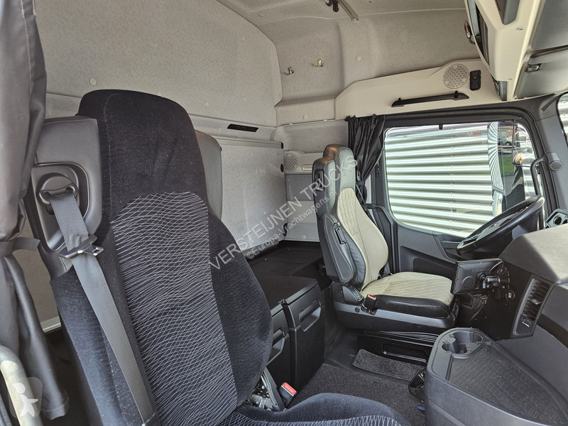Tahač Mercedes 2658 6x4 / HMF 40 t/m - 21.3 mtr...