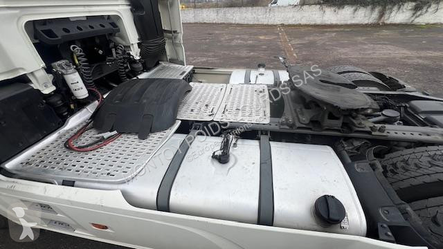 Tracteur DAF 530