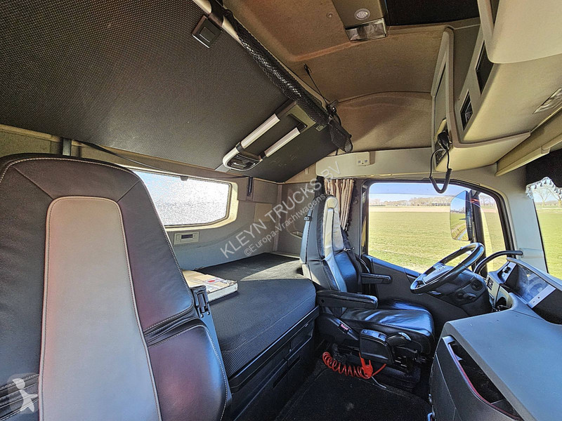 Traktor Volvo 6X2 ALCOA XENON SHOW