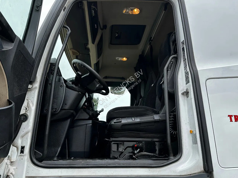 Traktor Mercedes 1851 4X2 Tractor-unit...