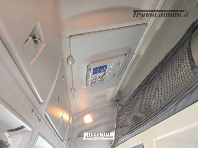 Tahač Iveco 570XP 2019 TRATTORE 3 ASSI RETARDER
