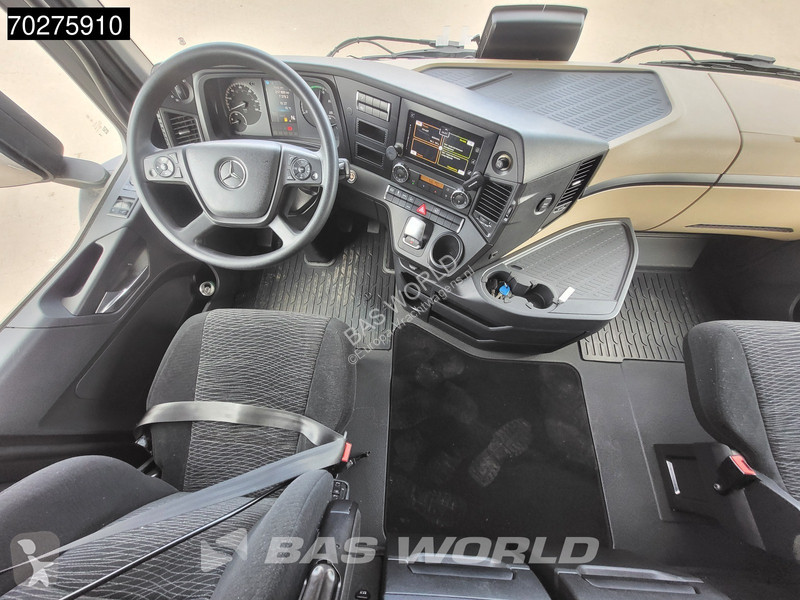 Traktor Mercedes 1851 4X2 BigSpace 2x Tanks