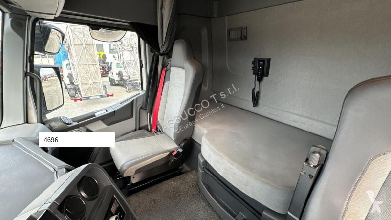 Traktor Renault SCPE