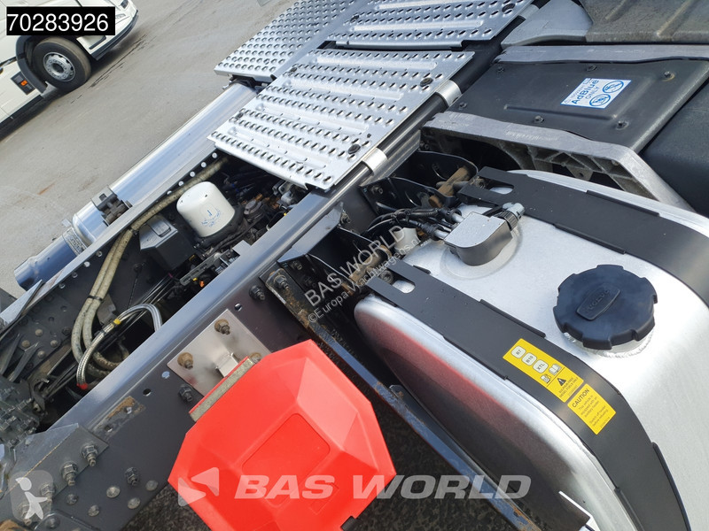 Tahač Volvo FH  4X2 LNG VEB+ ADR VDS I-ParkCool...