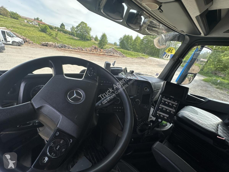 Tracteur Mercedes 3363