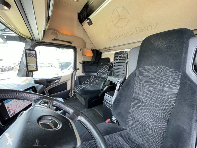 Traktor Mercedes