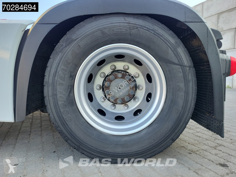 Traktor Mercedes 1945 4X2 GigaSpace 2x Tanks...