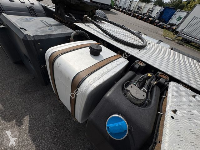 Traktor Scania...