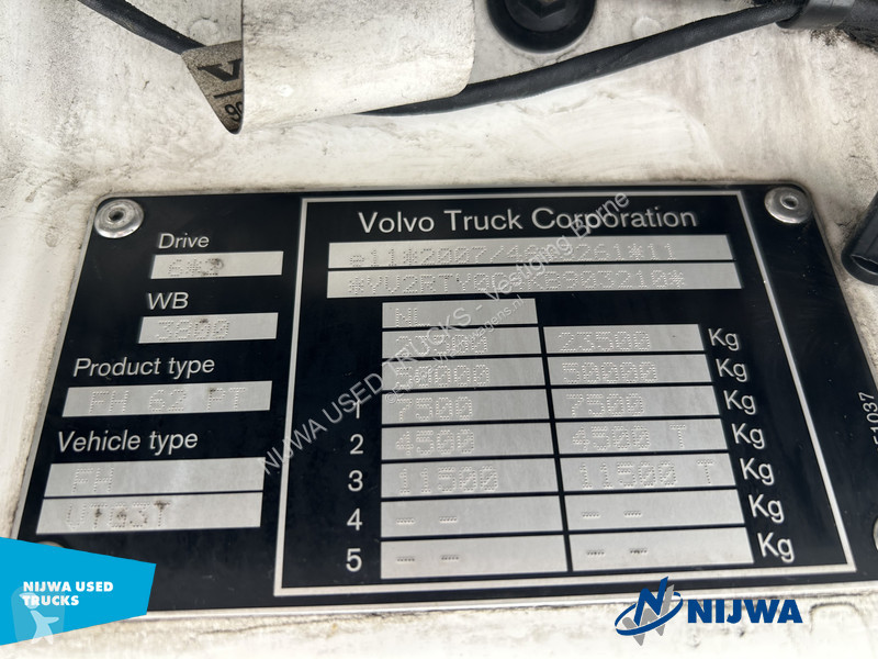 Tahač Volvo FH  6x2 Valid ADR + ACC