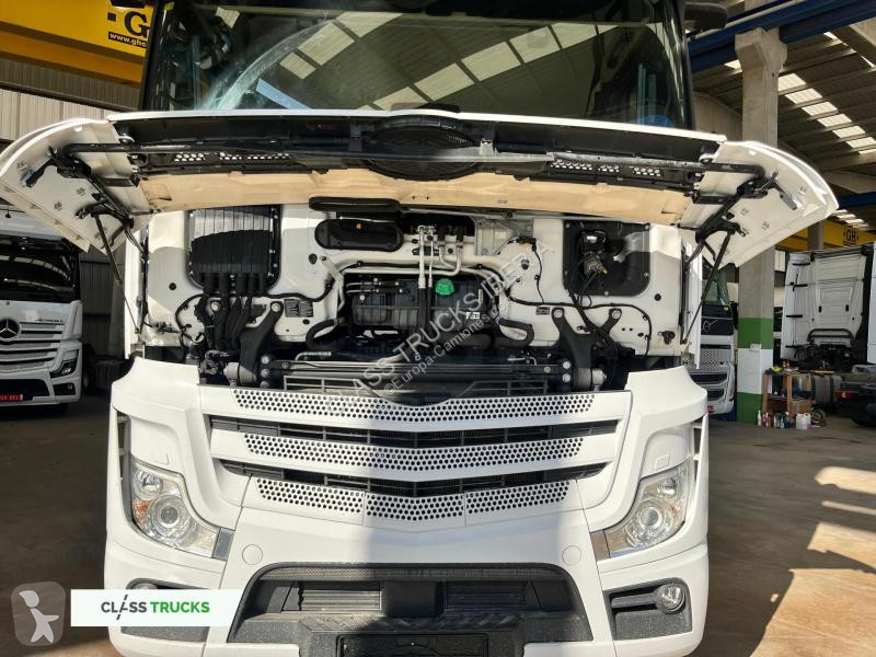 Traktor Mercedes 5 1845 BigSpace