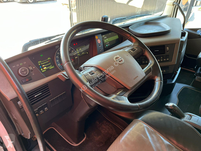 Tahač Volvo 500 6x2 GLOBE XL / ADR / RETARDER /...