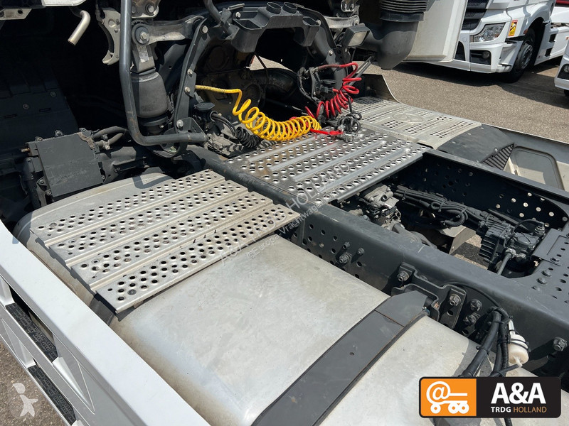 Trekker Mercedes ACTROS 1845  MP5 MIRRORCAM...
