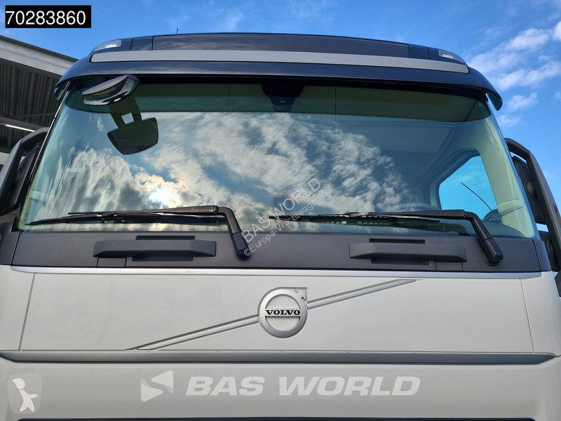 Traktor Volvo 500 4X2 2x Tanks VEB+ I-Park Cool...