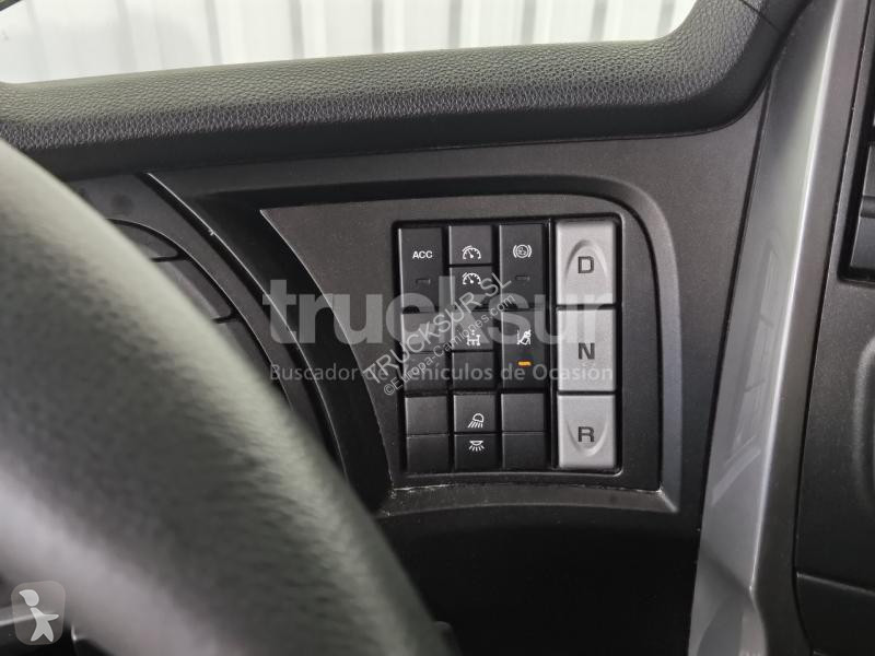 Tahač Iveco STRALIS AS440S46T/P HI-WAY