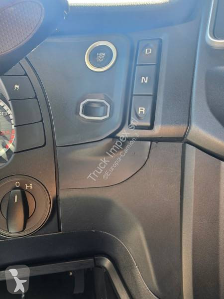 Traktor Iveco