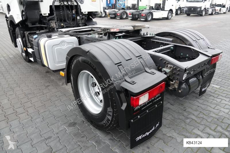 Traktor Renault T 480