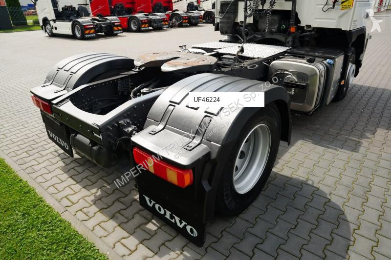 جرار Volvo FM 450