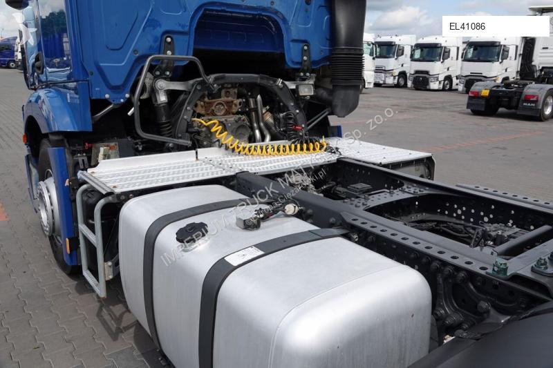 Tractor Mercedes ACTROS 1845