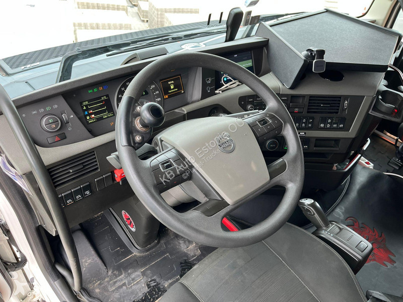 Tahač Volvo 500 6x4 TANDEM AXLE LIFT