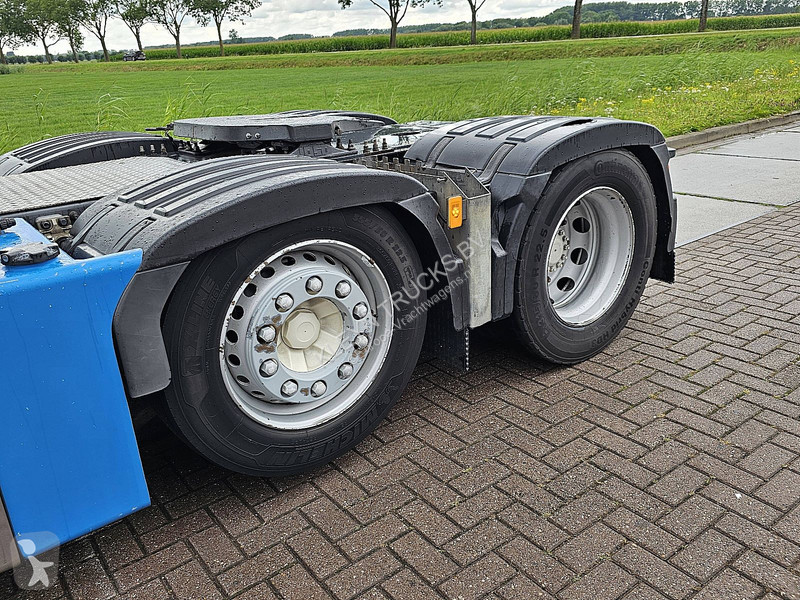 Cap tractor Volvo FH