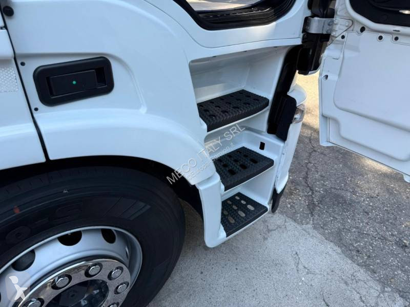 Trattore Stradale Iveco
