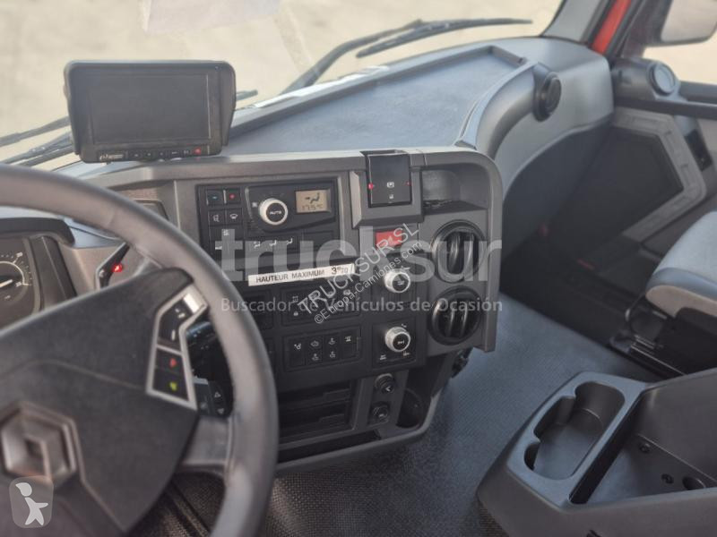 Vrachtwagen Renault  C430.26  6X4