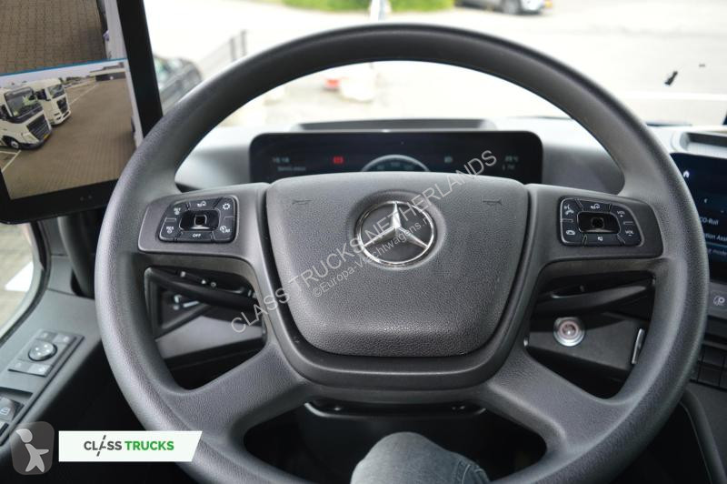 Trekker Mercedes 5 1845 BigSpace