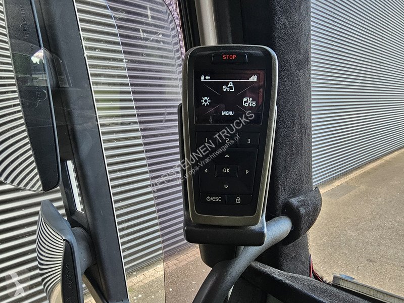 Trekker Volvo 500 6x2/4 / LIFT - STEERING /...