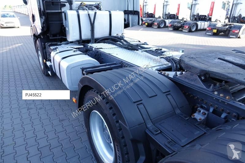 Traktor Renault C 520