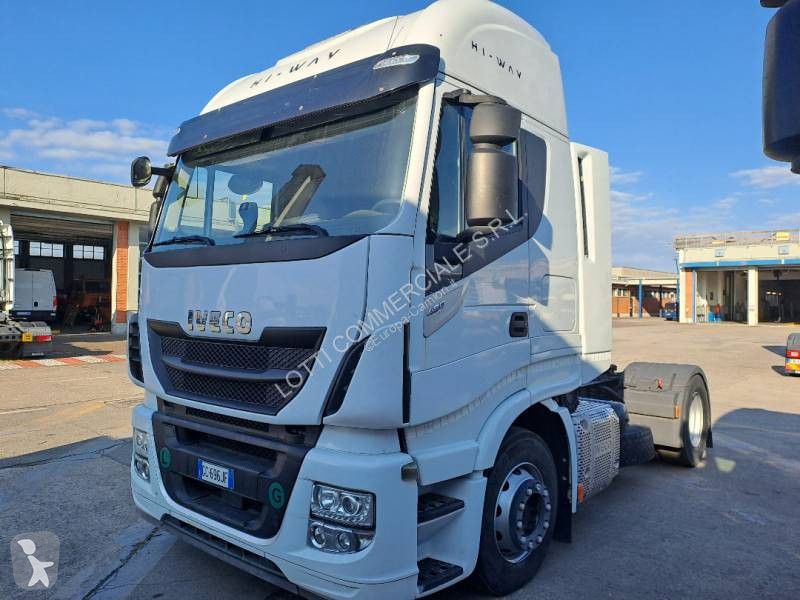 Traktor Iveco