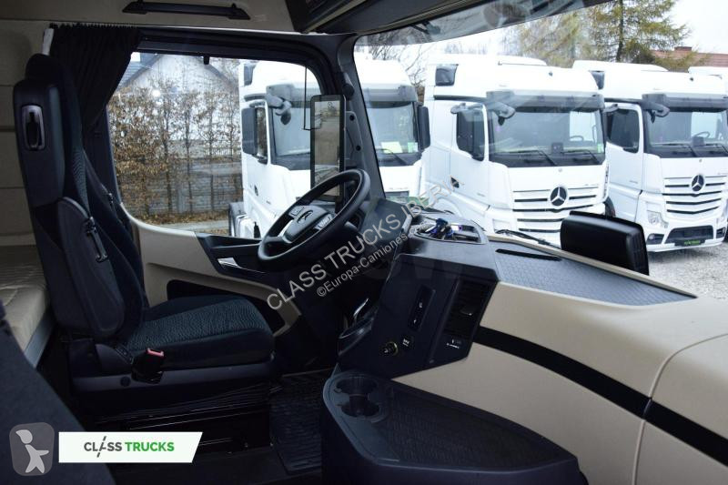 Traktor Mercedes 5 1845 BigSpace, Max tanks
