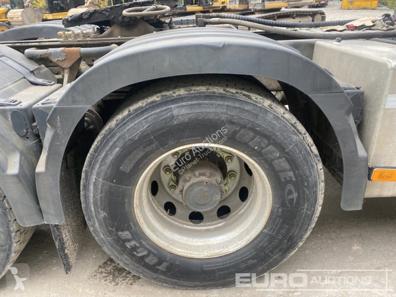 Traktor Renault C520