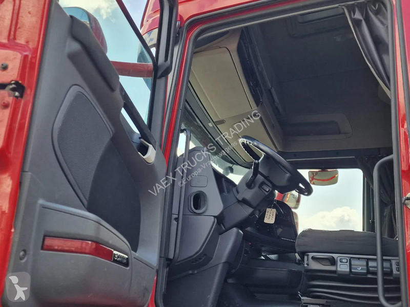 Vrachtwagencombinatie Scania + 3 deck livestock...