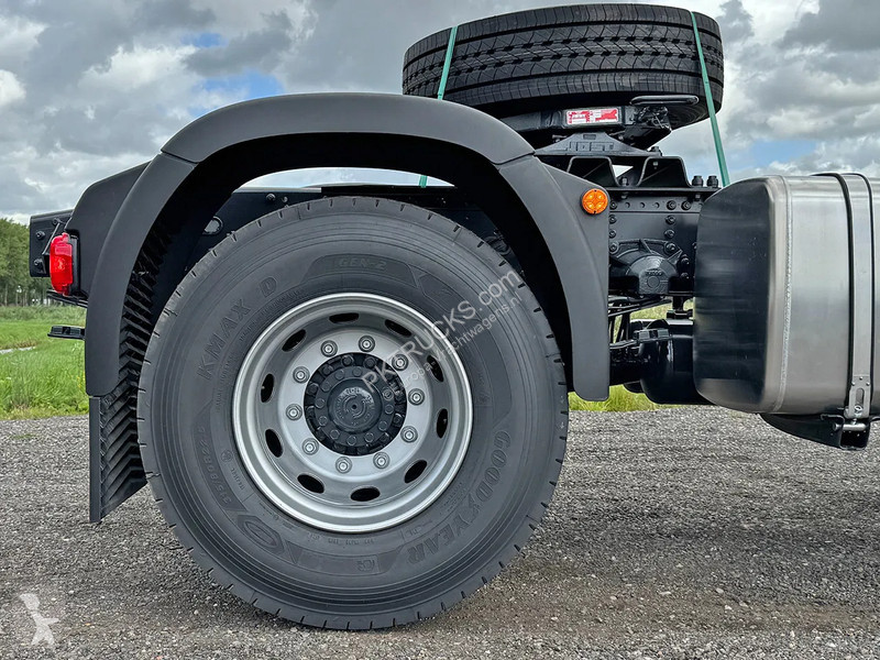 Tractor Iveco AT440S47T OFF Tractor Head (15...