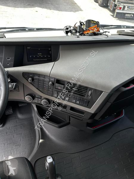 Traktor Volvo 500