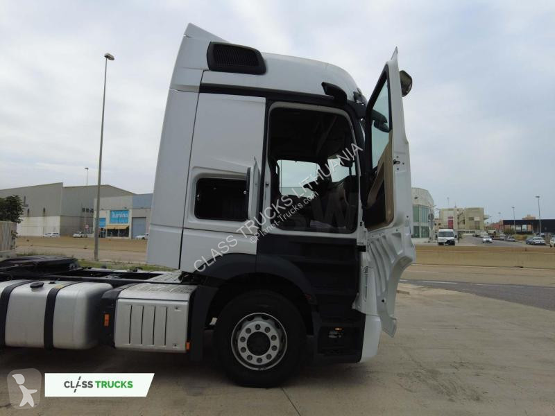 Tahač Mercedes 5 1845 BigSpace, Max tanks