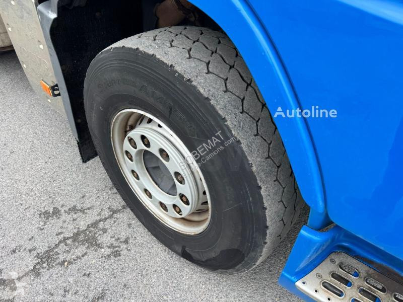 Tracteur Volvo 13