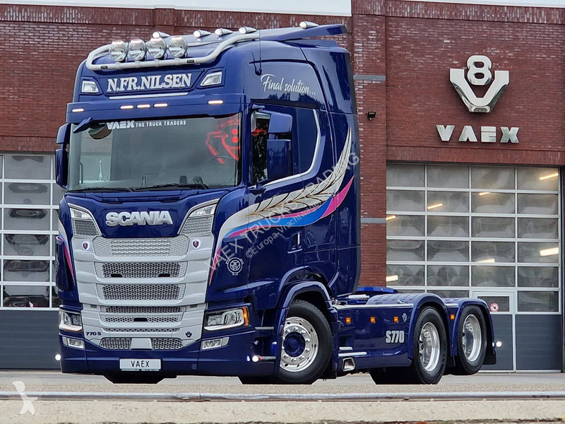 Tractor Scania 770S V8 NS Highline 6x2 - Show...