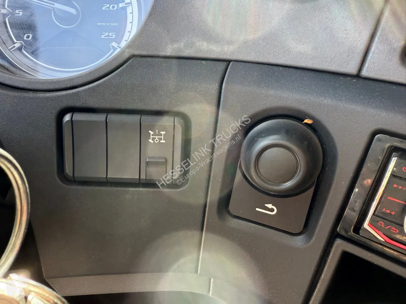 Tractor DAF 480 SSC Super Space 2x tank LED...