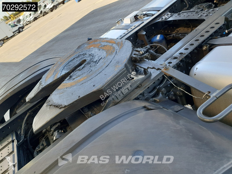 Trekker Mercedes 1851 4X2 2xTanks Euro 6