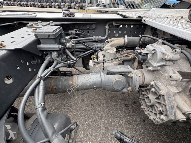 Tractor Mercedes...