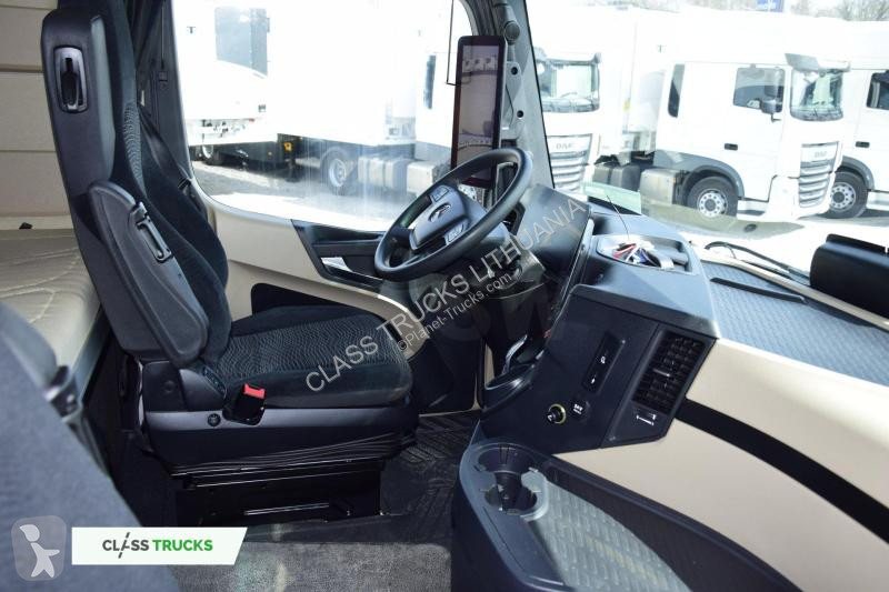 Traktor Mercedes 5 1845 BigSpace
