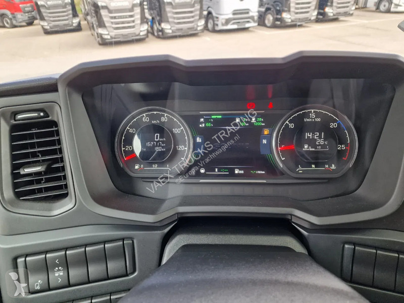 Traktor Scania S560 Highline 4x2 - ike new -...